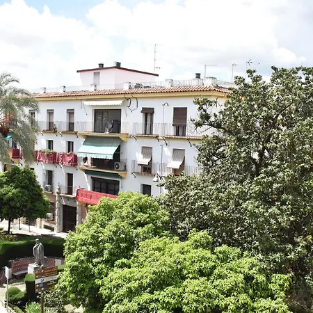 En El Centro Con Parking Y Terraza *