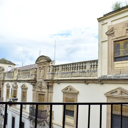アパート En El Centro Con Parking Y Terraza