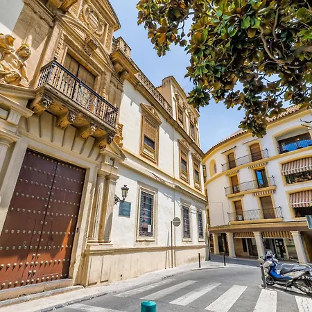 Apartment En El Centro Con Parking Y Terraza *