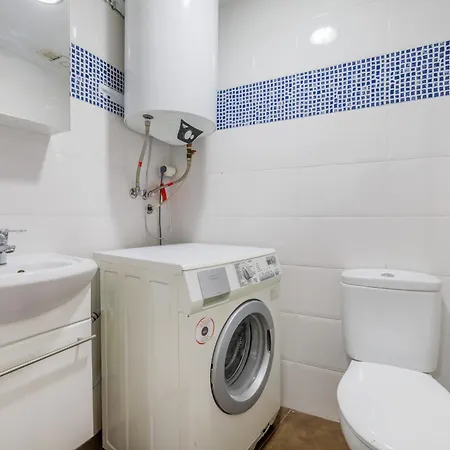 En El Centro Con Parking Y Terraza