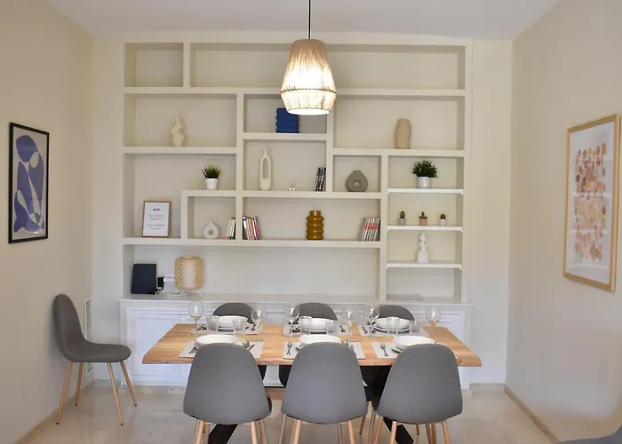 Apartment En El Centro Con Parking Y Terraza *