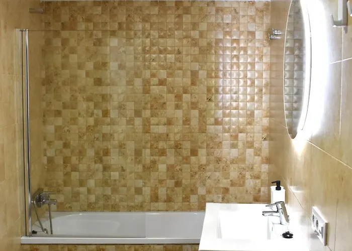 En El Centro Con Parking Y Terraza דירה