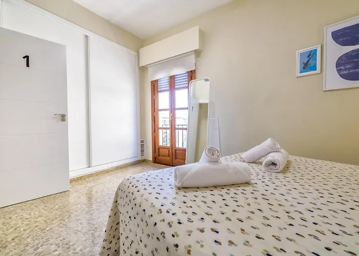 דירה En El Centro Con Parking Y Terraza