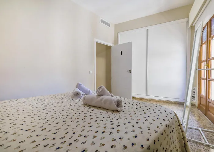 En El Centro Con Parking Y Terraza קורדובה