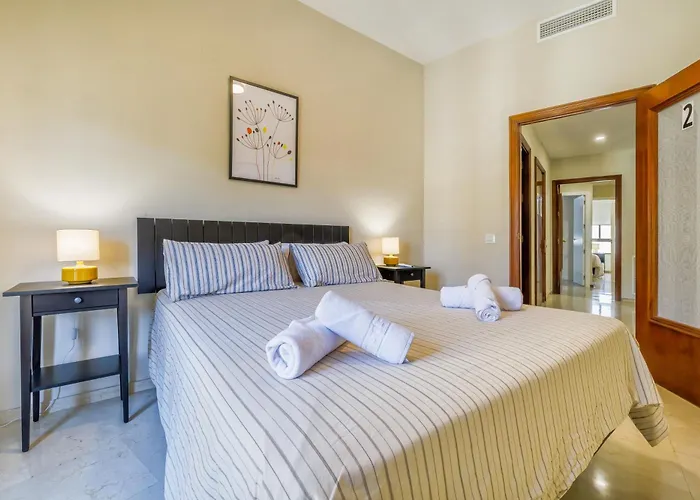 דירה En El Centro Con Parking Y Terraza