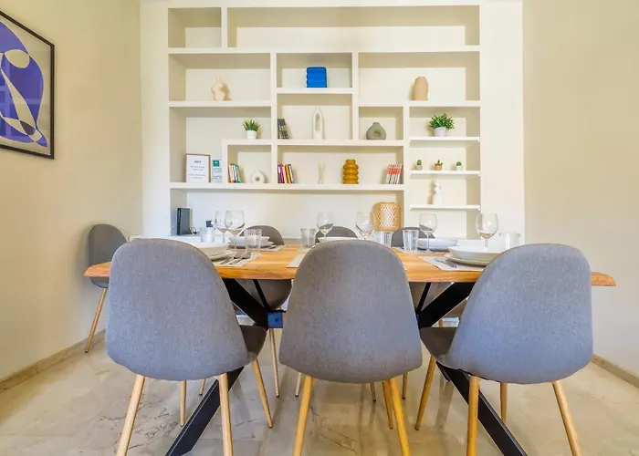 En El Centro Con Parking Y Terraza דירה