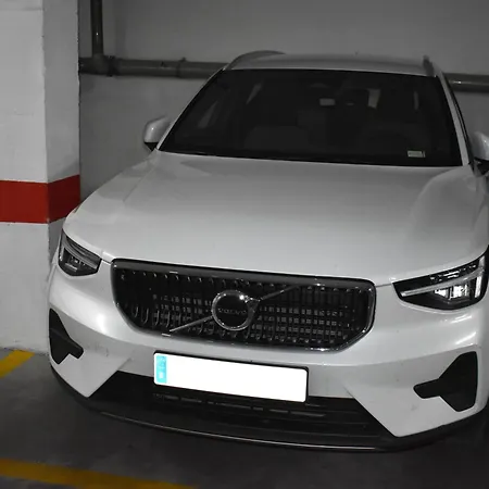 En El Centro Con Parking Y Terraza *