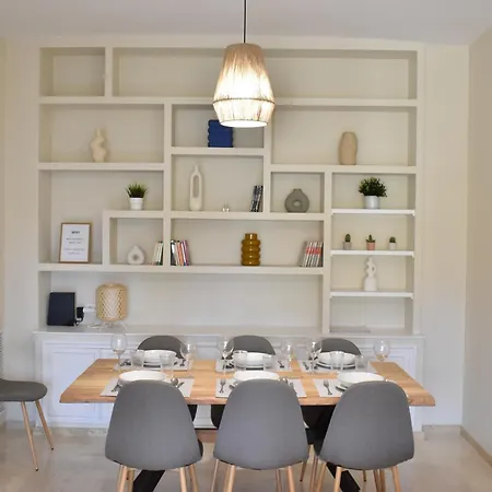 Apartament En El Centro Con Parking Y Terraza *