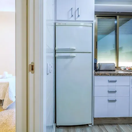 En El Centro Con Parking Y Terraza