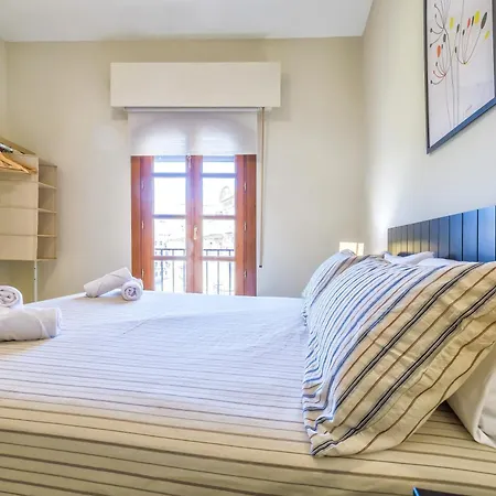 En El Centro Con Parking Y Terraza Appartement