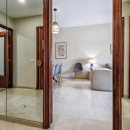 Appartement En El Centro Con Parking Y Terraza