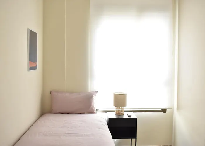 En El Centro Con Parking Y Terraza דירה