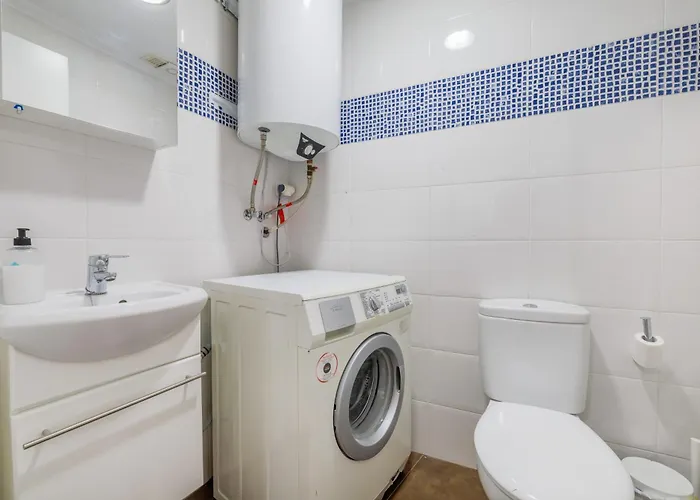 En El Centro Con Parking Y Terraza