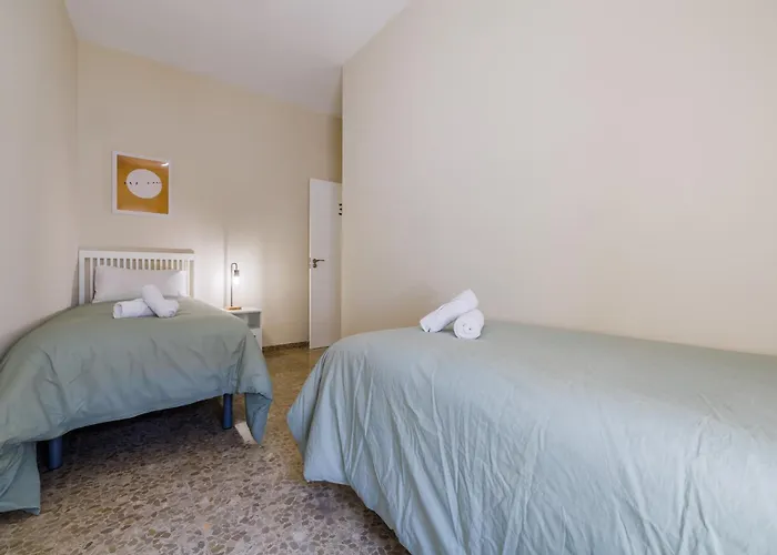 En El Centro Con Parking Y Terraza * קורדובה