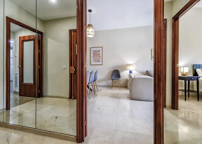 דירה En El Centro Con Parking Y Terraza