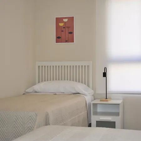 Apartment En El Centro Con Parking Y Terraza *