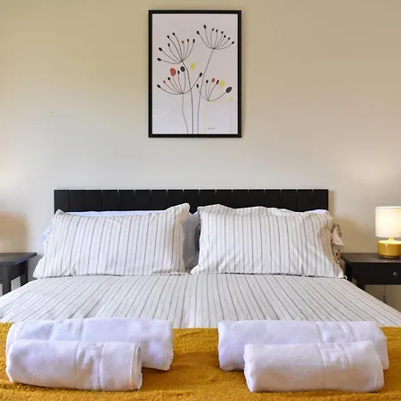 Apartment En El Centro Con Parking Y Terraza *